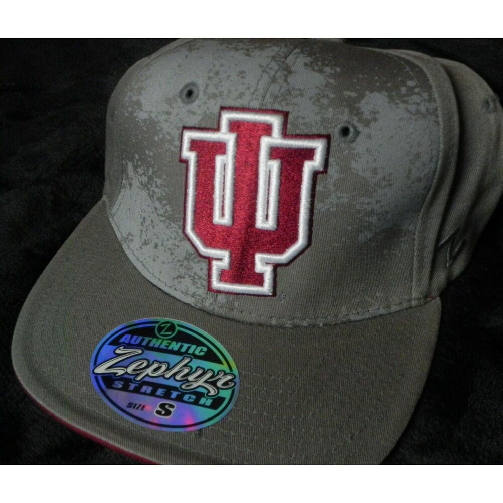 Indiana Hoosiers Zephyr Stretch S/M Fitted Hat